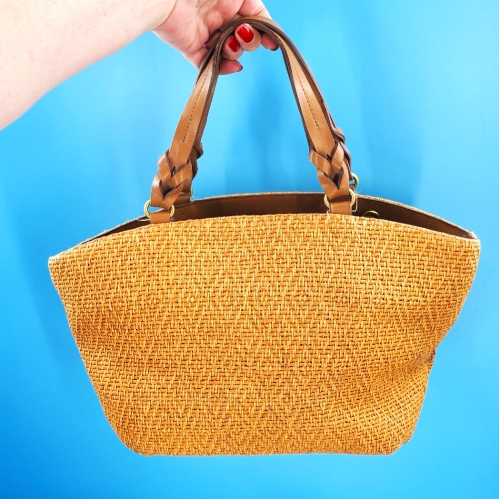 Fossil woven shoulder bag